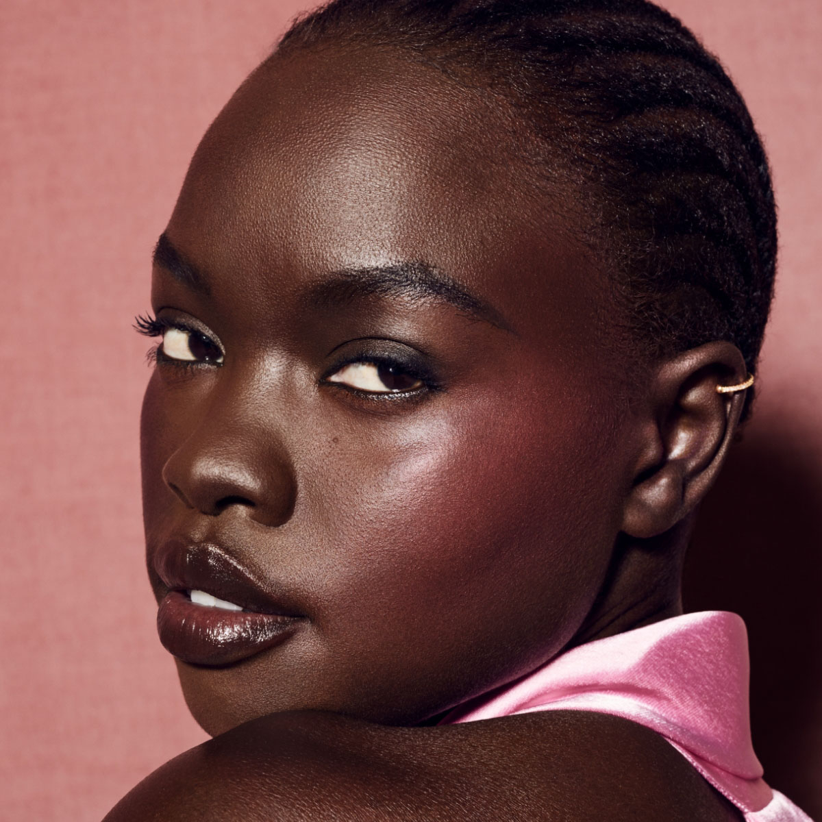 FENTY CHEEKS SUEDE POWDER BLUSH (RUBOR PARA MEJILLAS)